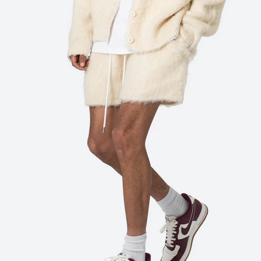 Mnml Men’s Fuzzy Sweatshorts Off White Size Small Nwt